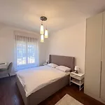 White Homes 1br/apt•master Quart شقة