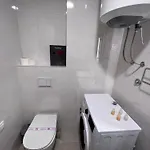 White Homes 1br/apt•master Quart شقة