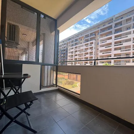 White Homes 1br/apt•master Quart Apartment *