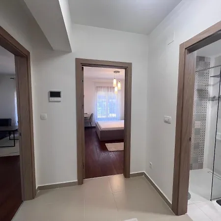 White Homes 1br/apt•master Quart Apartment Podgorica