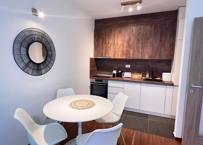 White Homes 1br/apt•master Quart Daire Podgoriçe